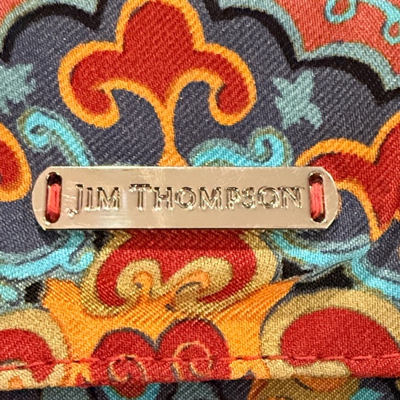 Jim Thompson Red Patterned Crossbody Bag and wristlet combination 100% silk - Picture 2 of 9
